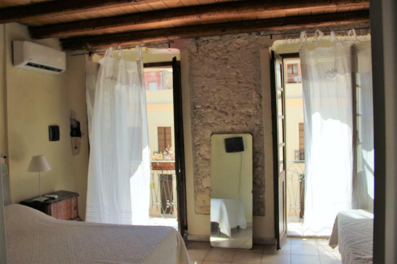 Sant Efisio Host Ξενοδοχείο Κάλιαρι Εξωτερικό φωτογραφία